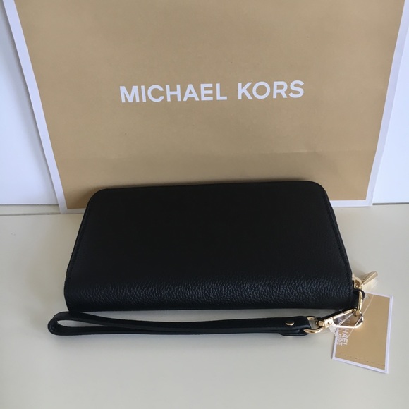 MICHAEL KORS HAYES WRISTLET/PHONE CASE NWT - Picture 5 of 8